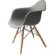 Juego de 2 Sillas estilo Eames con brazo 135 Color gris modelo PAR135 gris - Envío Gratuito